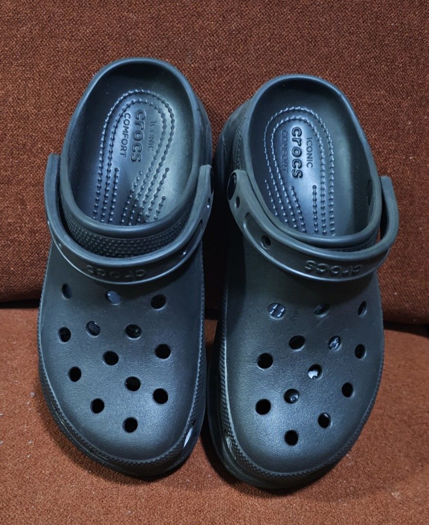 For Sale Original Crocs once used 9.5 10 condition RSF hindi na