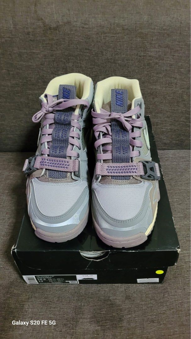 Purchase nike sneakers outlet