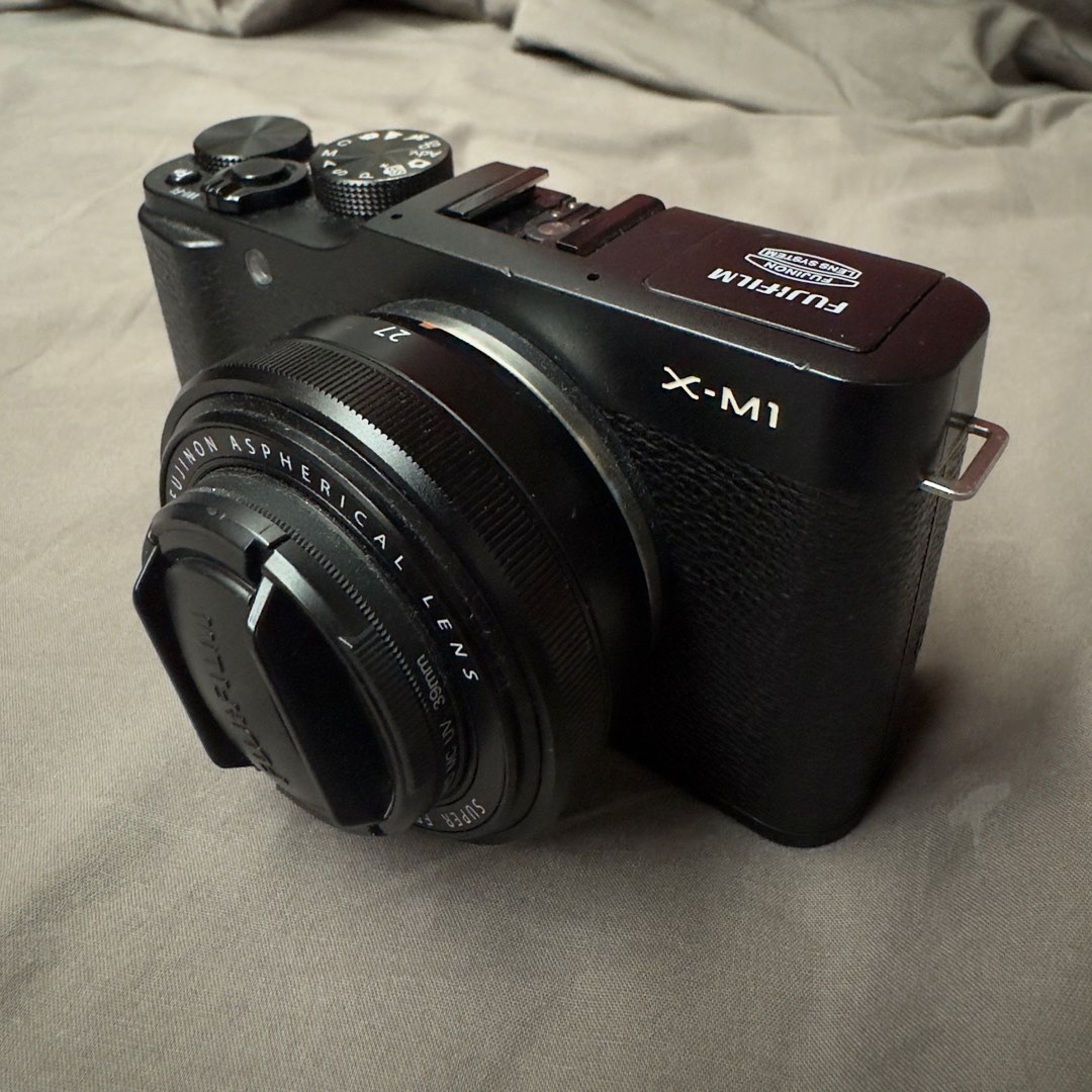 Fujifilm XM1 Mirrorless Digital Camera with XF27mm F2.8 Lens, Photography, Cameras on Carousell