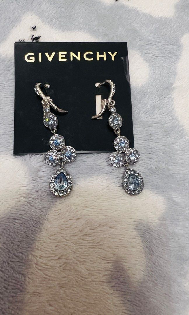 Givenchy deals swarovski earrings