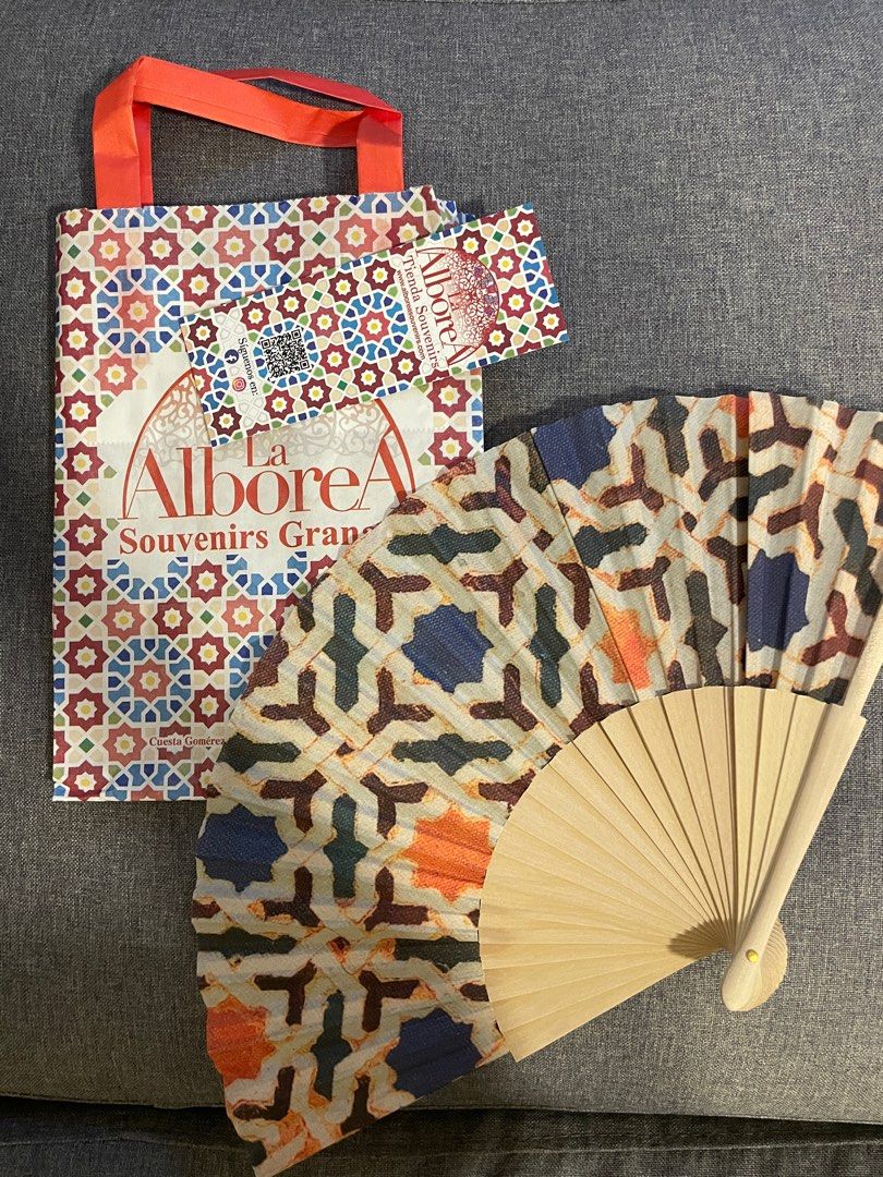 Granada Souvenirs Hand Fan