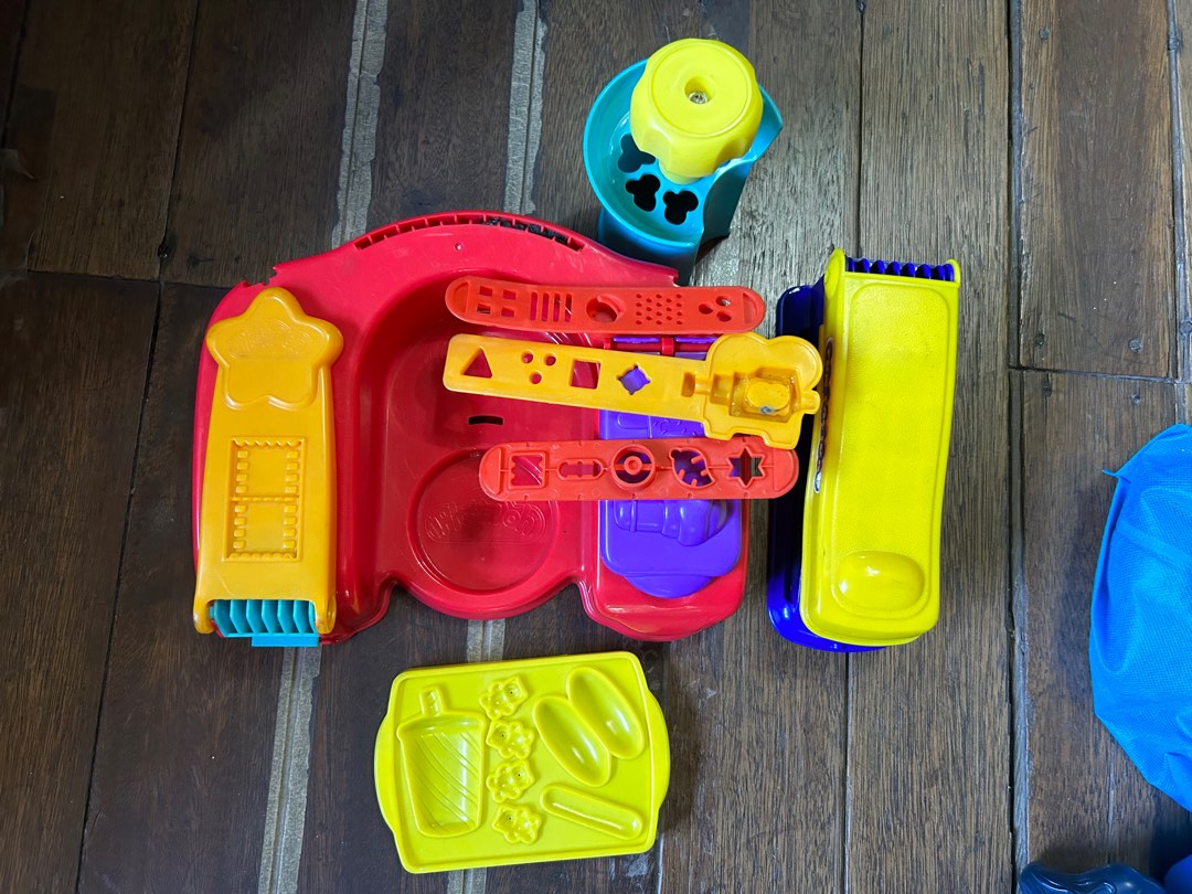 Hasbro Play doh playset icecream and popcorn, Hobbies & Toys, Toys