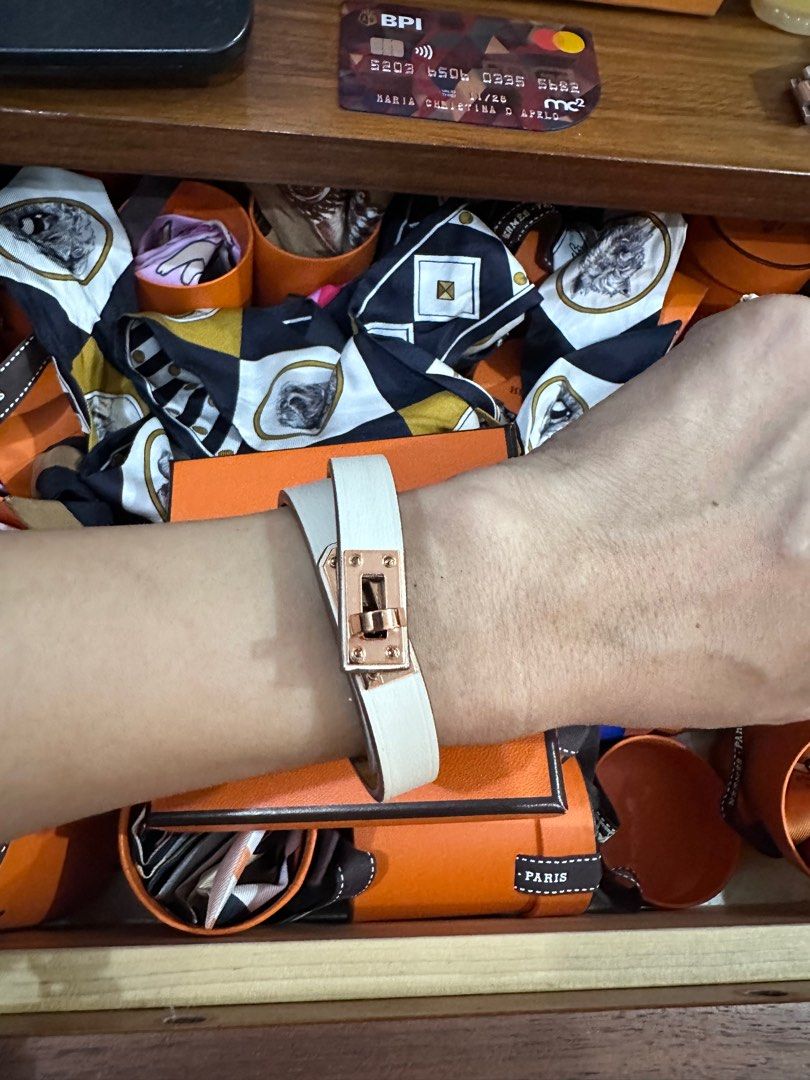 Hermes Bracelet (Category: Luxury Accessories) located in Manila. Submitted by rouge_and_orange (Listing ID 1275192765, Image 1). Description: Brand new With box Authentic Kelly tour bracelet Craie color Rosegold hardware .