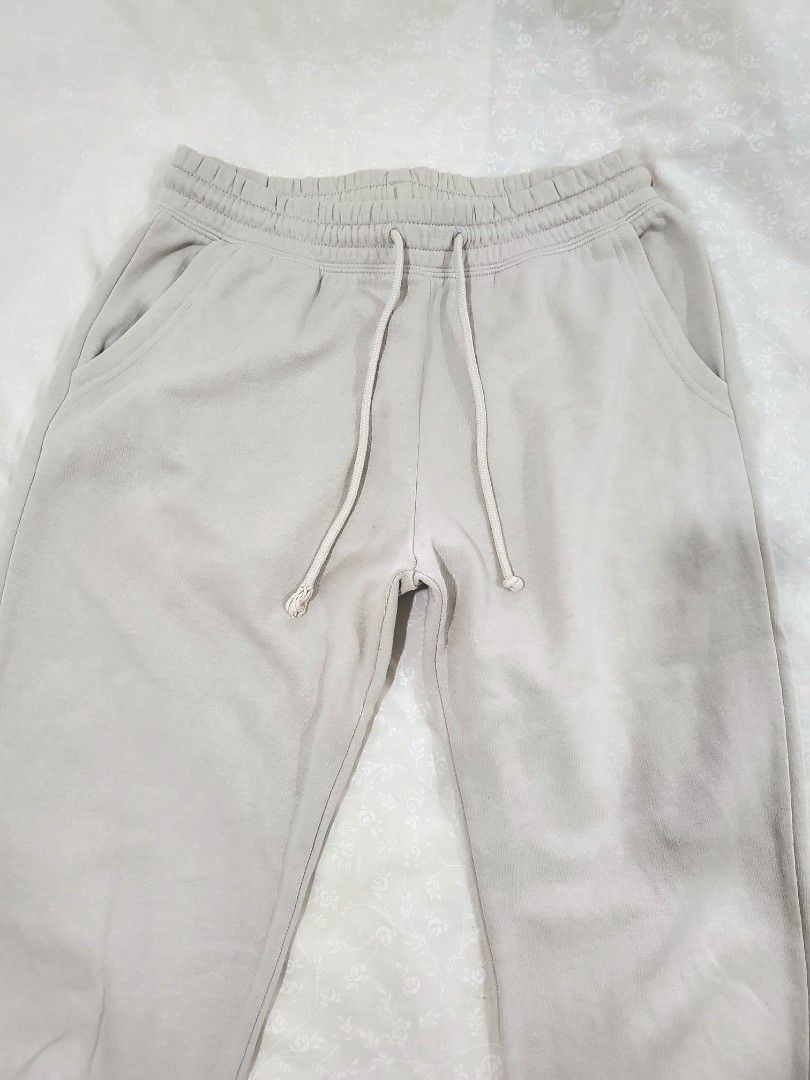 Divided on sale brand sweatpants