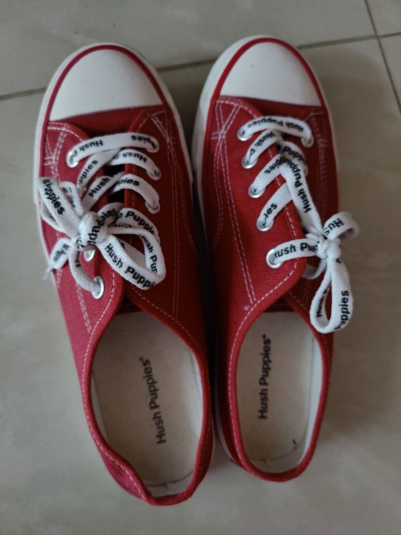 Red hotsell hush puppies