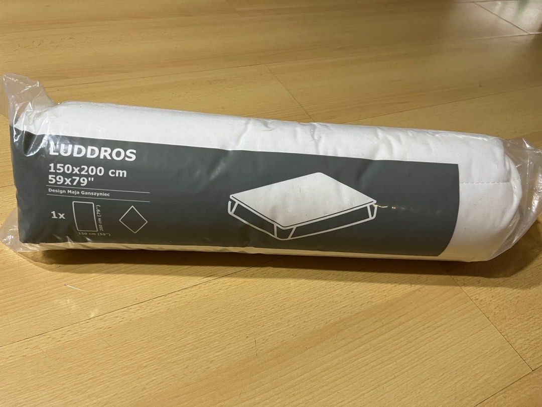 https://media.karousell.com/media/photos/products/2023/12/30/ikea_luddros_mattress_protecto_1703947349_9fd67e0f_progressive.jpg