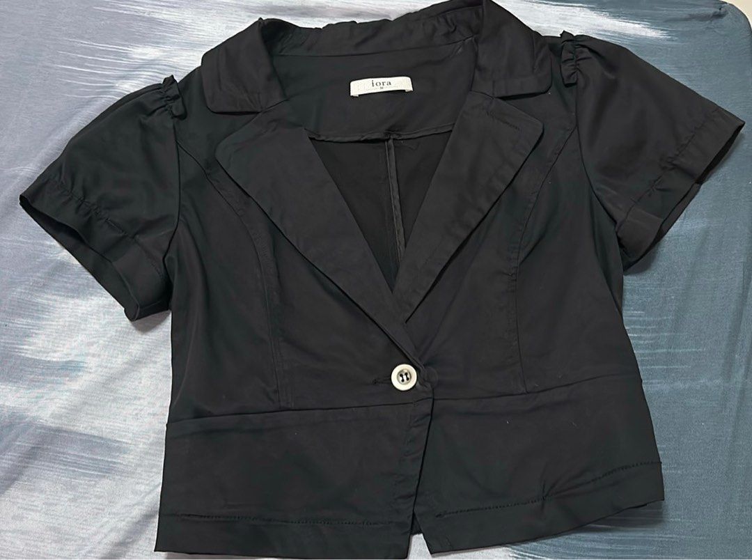Iora Button Jacket (Category: Coats, Jackets and Outerwear) located in Singapore. Submitted by prophesy (Listing ID 34278295, Image 1). Description: Meetup at Toa Payoh mrt (weekends) / Raffles Place mrt (weekdays)..