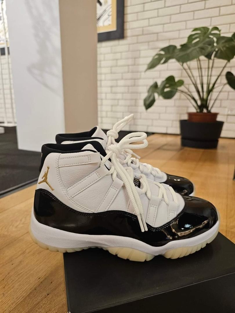 Titan jordan 11 sales
