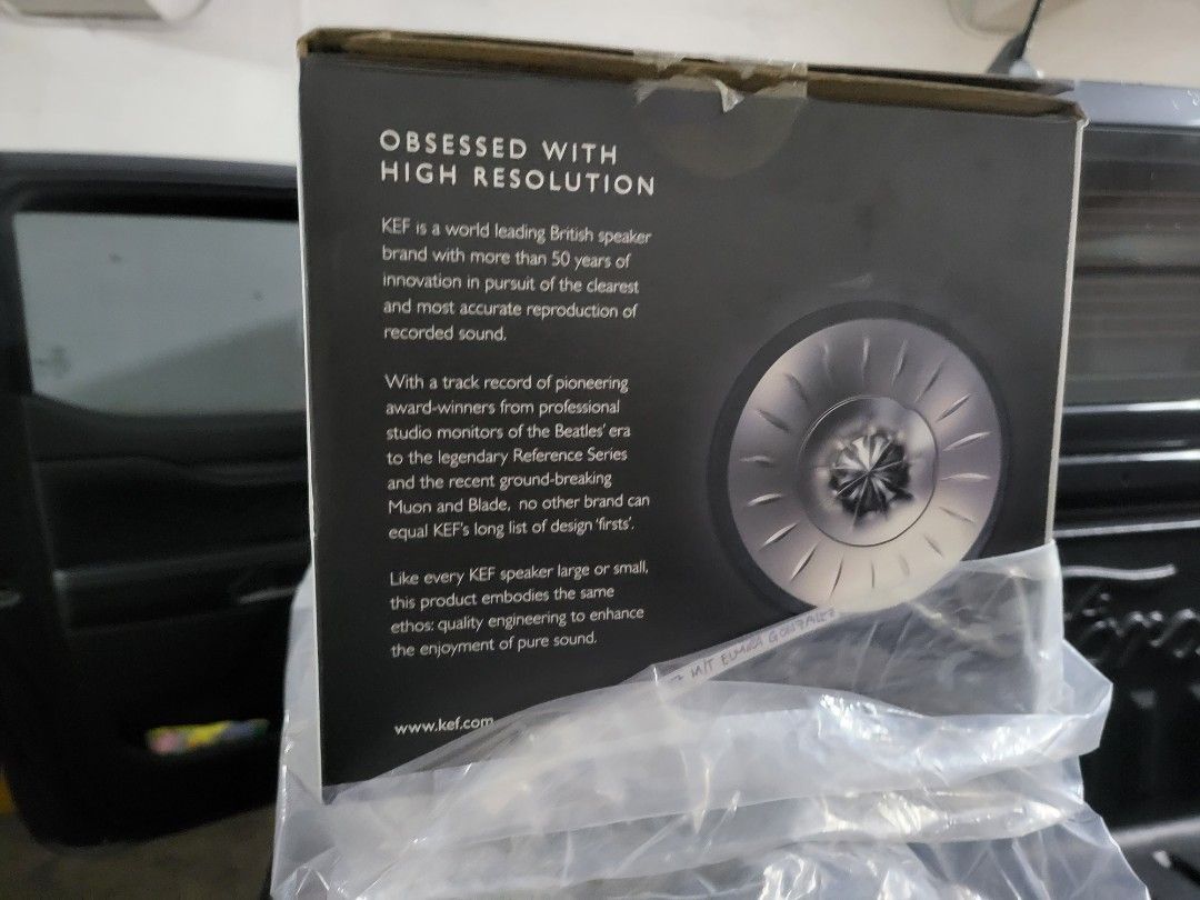 KEF egg speaker (Category: Soundbars, Speakers & Amplifiers) located in Manila. Submitted by popster21 (Listing ID 1275313643, Image 3). Description: brand new color white uk brand superior sound quality maket price is 500usd international warranty puedi i check .. un open box pm lang if interested last piece left review video: https://youtu.be/0nRIVCLi44s?si=lfqSOhzddnbd8-I5.