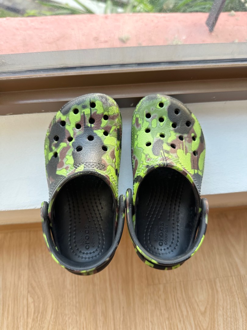 Children crocs clearance