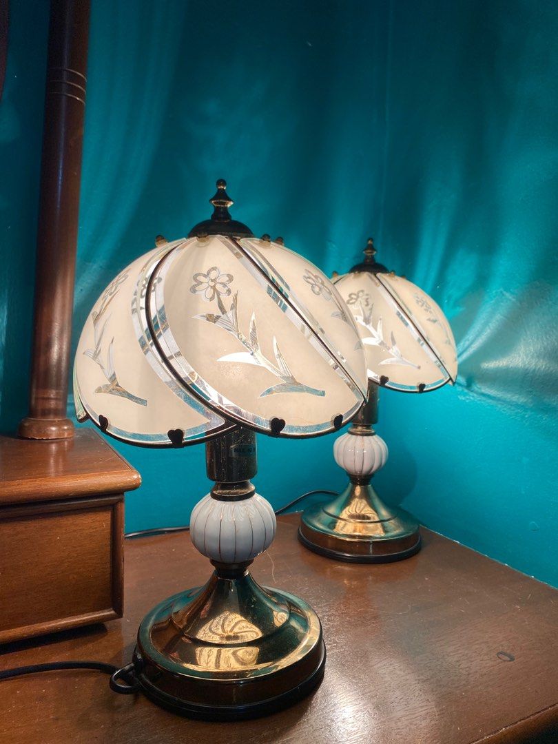 Vintage deals looking lamps