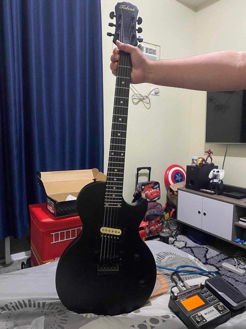 Les Paul electric guitar, Hobbies & Toys, Music & Media, Musical ...