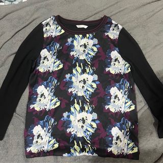 (Category: ) located in . Submitted by prelovedby4lia (Listing ID 1275309459, Image 1). Description: .