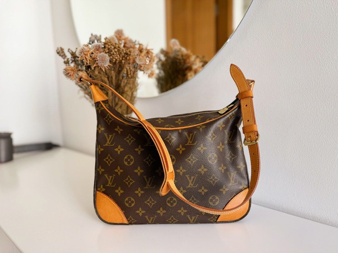 Louis vuitton outlet vintage crossbody