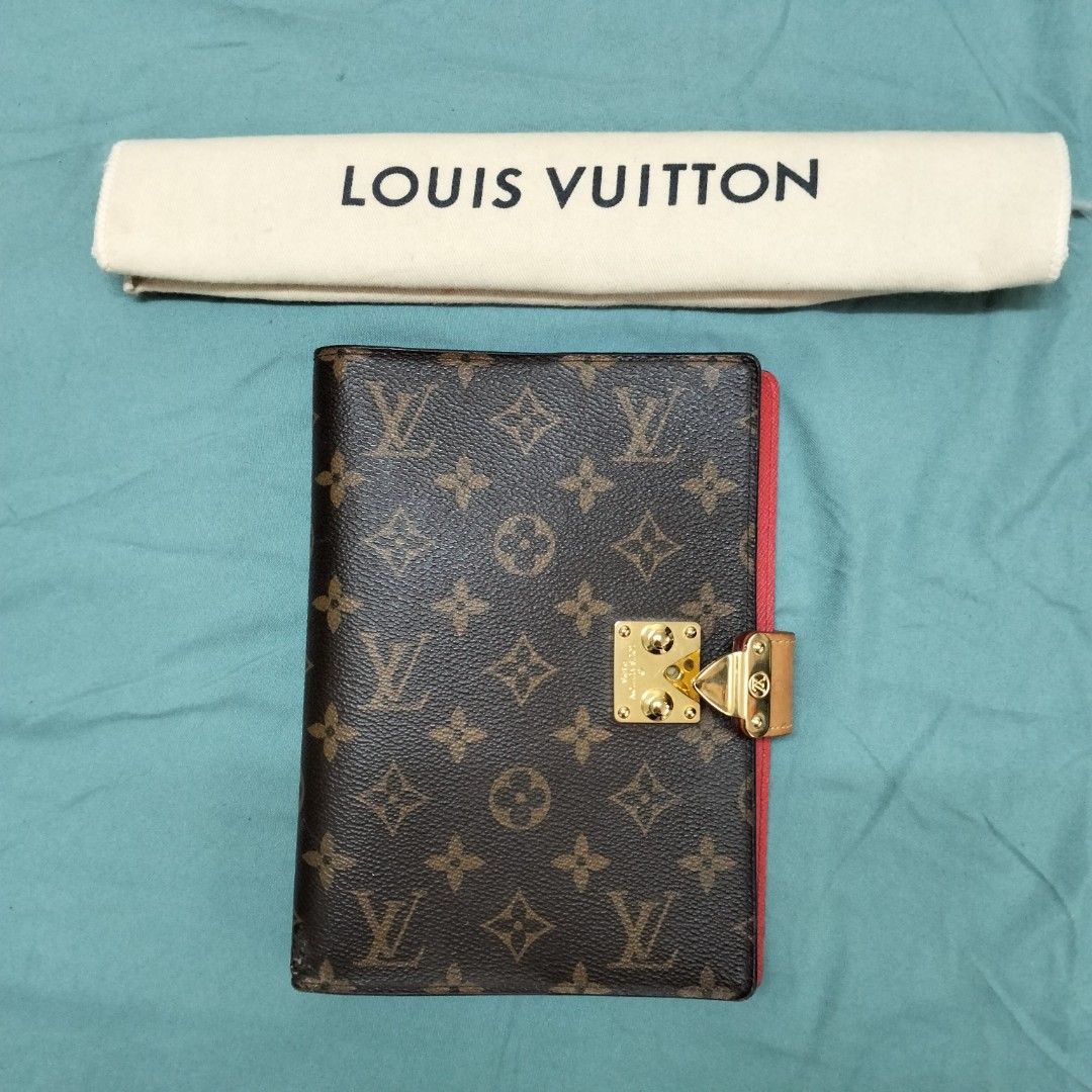 Louis Vuitton paulmm notebook cover (Category: Luxury Bags & Wallets) located in Dagupan City. Submitted by nmcmp4 (Listing ID 1275275278, Image 2). Description: authentic Louis Vuitton paulmm notebook cover red monogram with complete inclusions (box, dustpouch and paperbag) has minor scratches at the bottom part of the edge (please refer to the pictures).