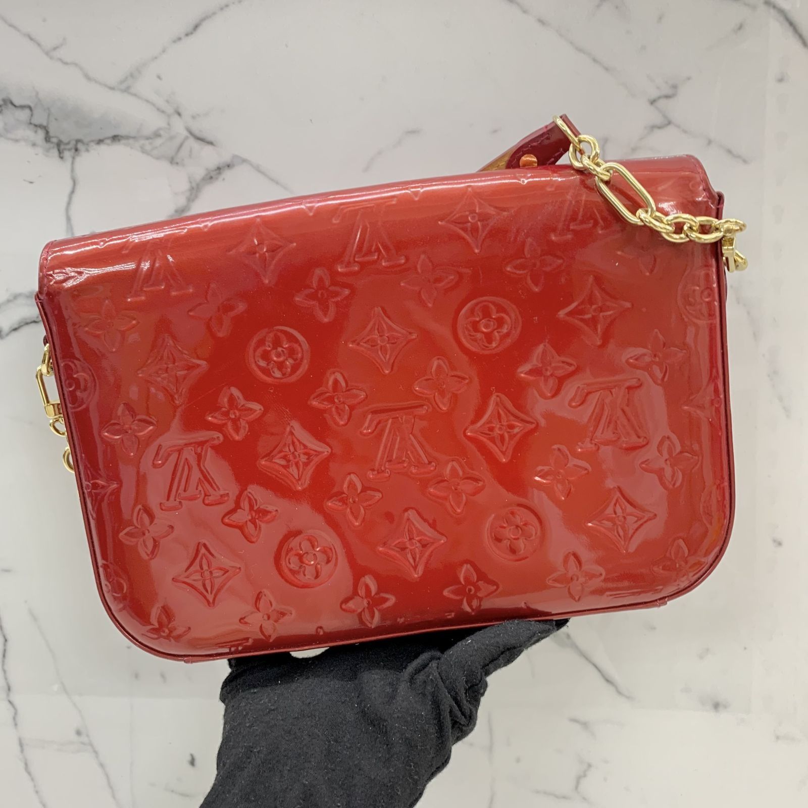 Red vernis louis top vuitton