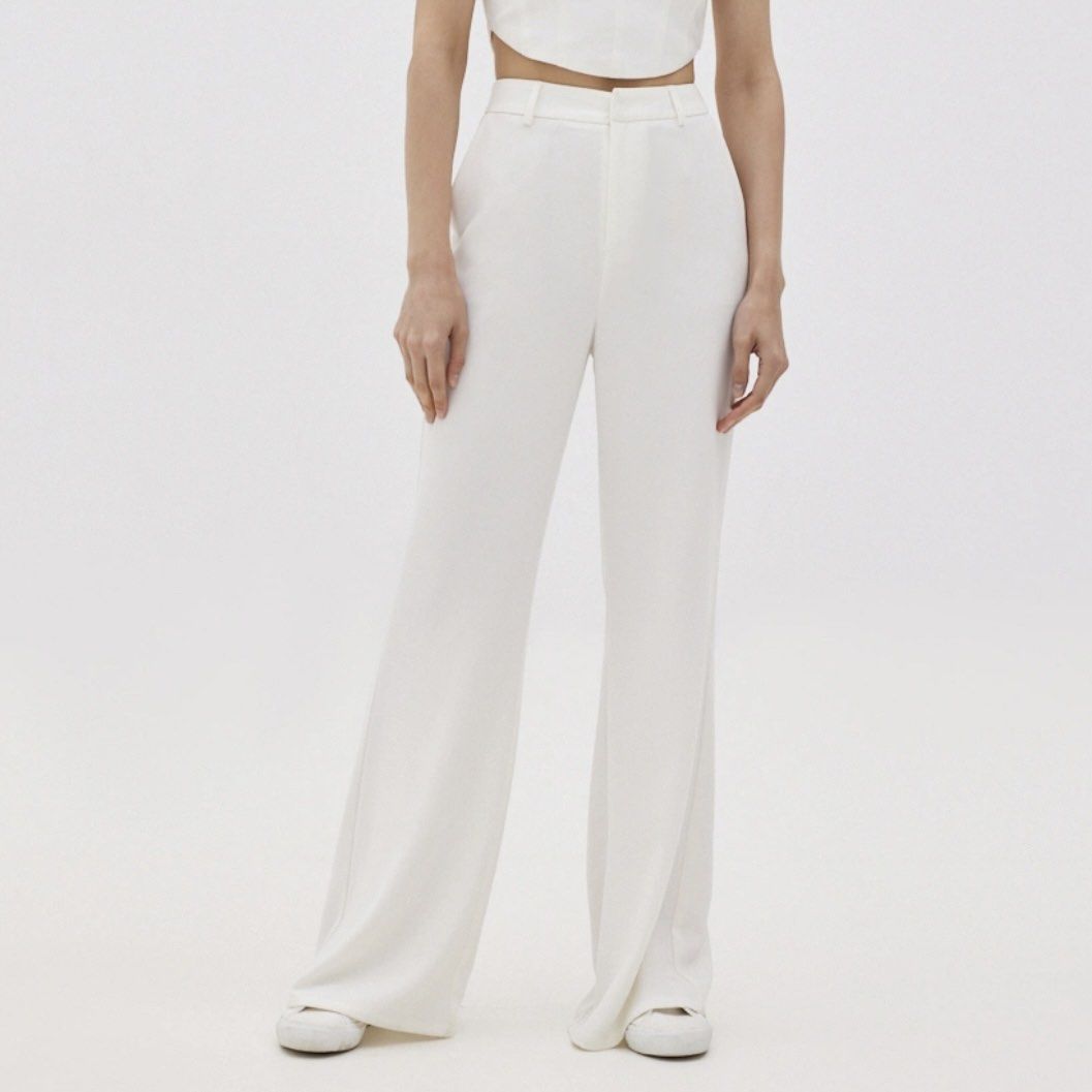 Love Bonito Pvara Wide Leg Trousers in White, Women's Fashion, Bottoms, Other  Bottoms on Carousell