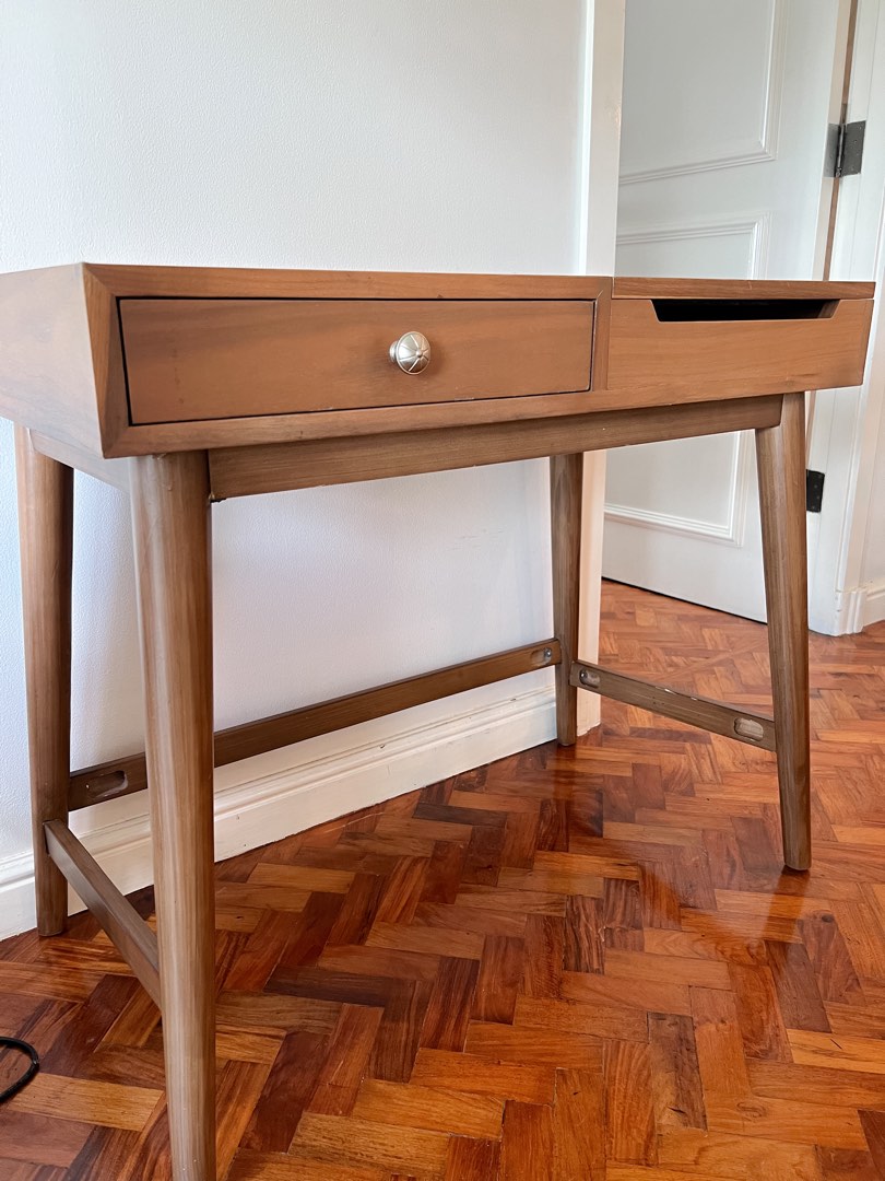 Mandaue foam hot sale vanity table