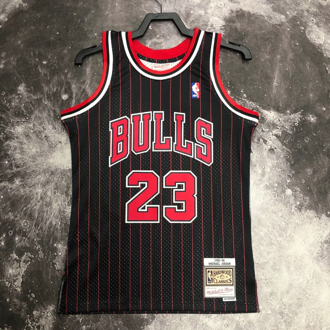 Michael Jordan Vintage NBA Chicago Bullls Jersey Men s Fashion Activewear on Carousell