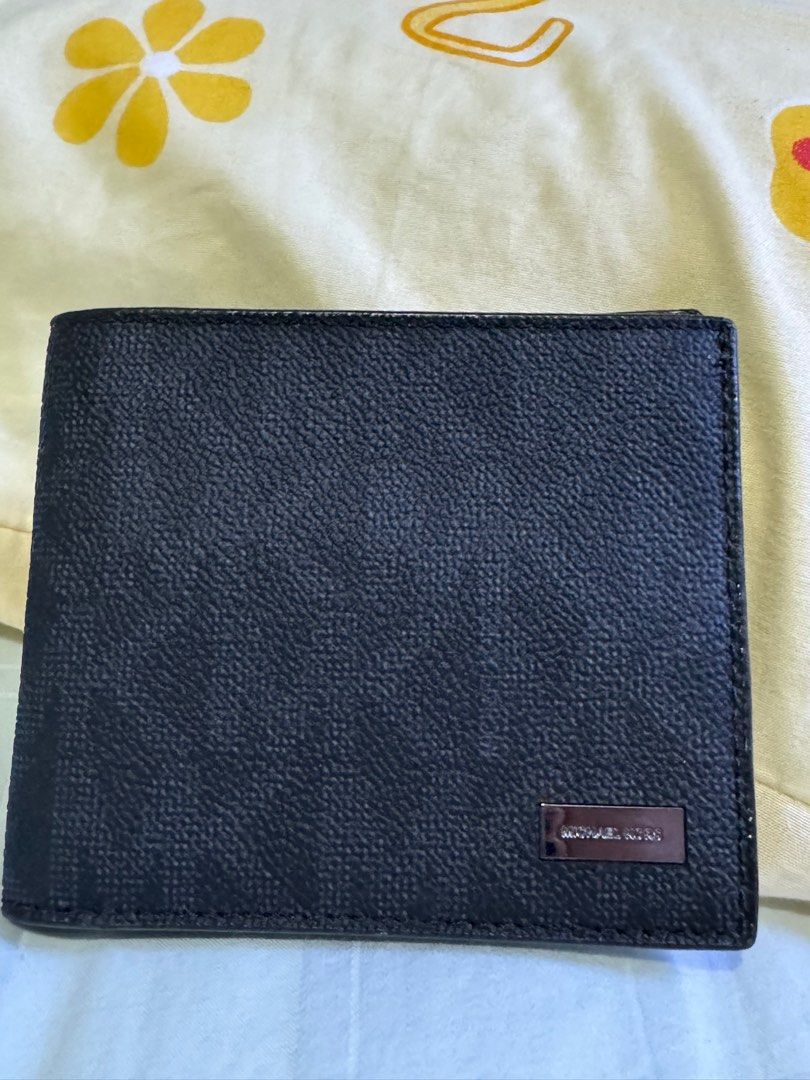 Michael kors men s wallet Men s Fashion Watches Accessories