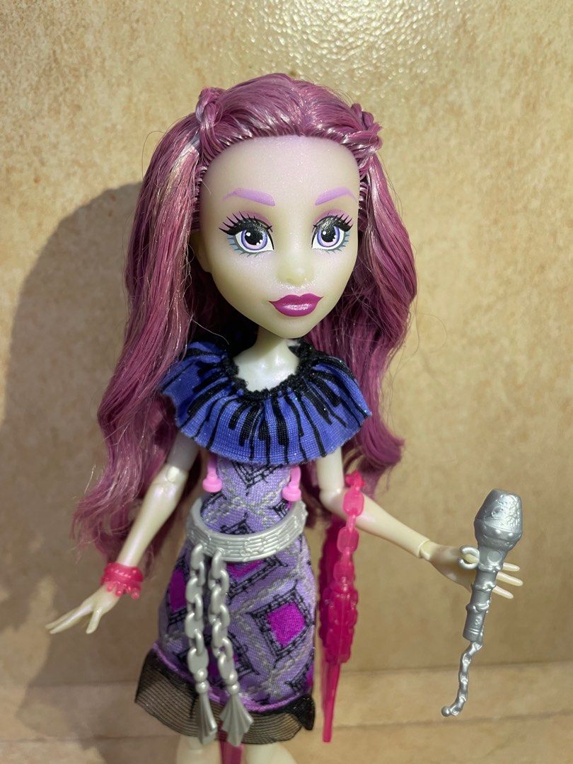 Monster High Ari Hauntington, Hobbies & Toys, Toys & Games on Carousell
