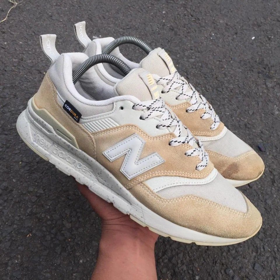 New balance deals 997h oyster