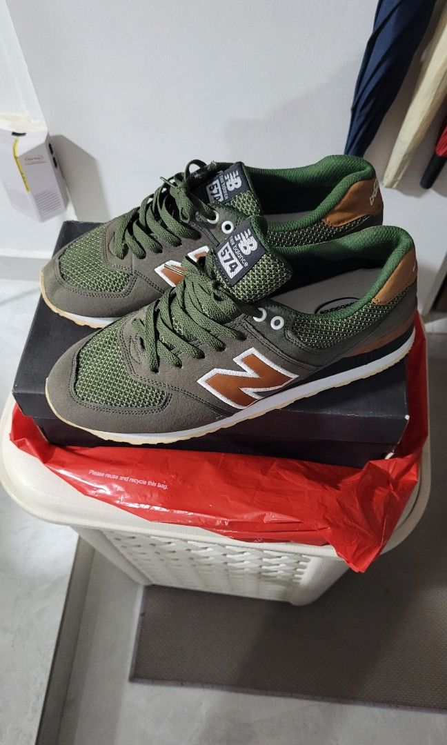 Red new clearance balance running shoes