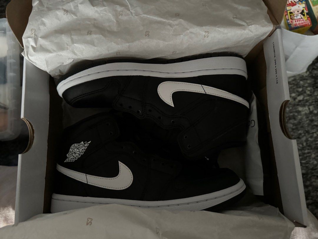 White nike jordans womens store
