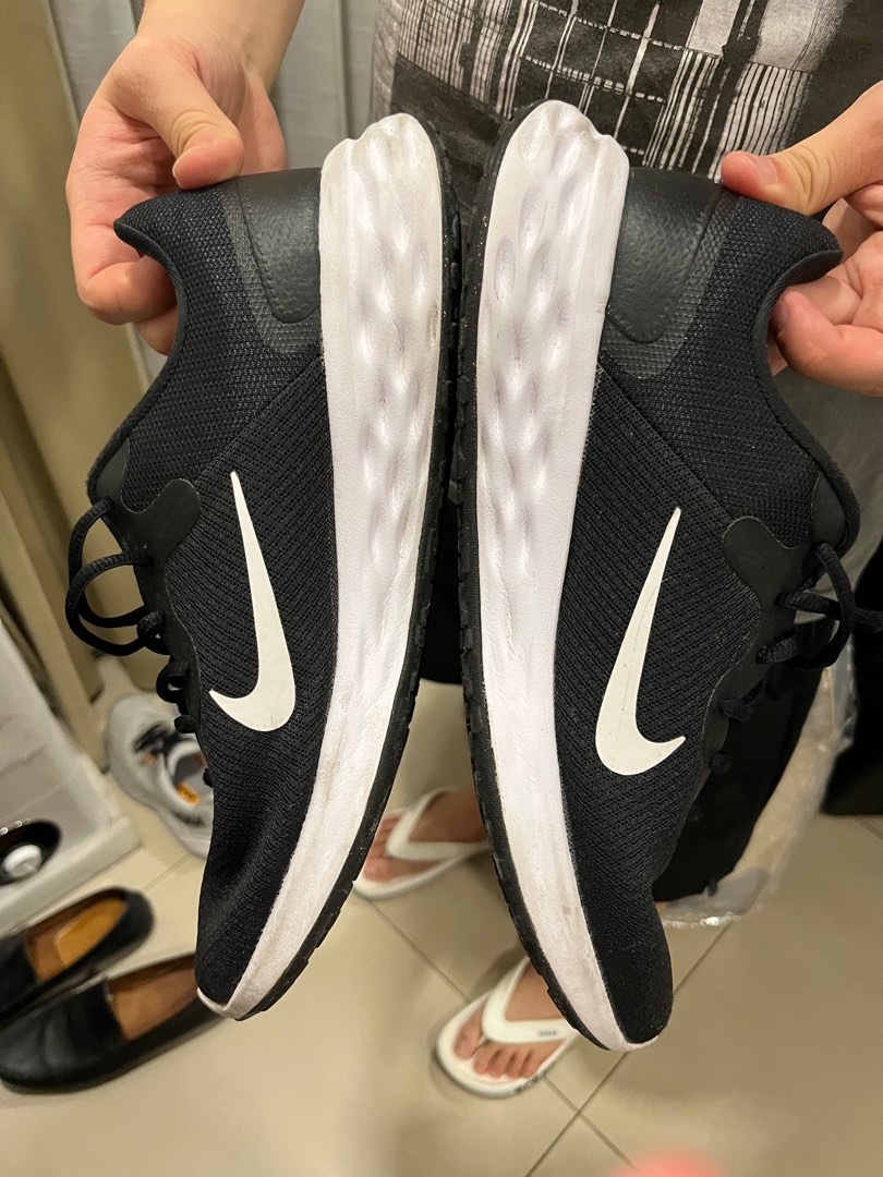 nike black rubber shoes