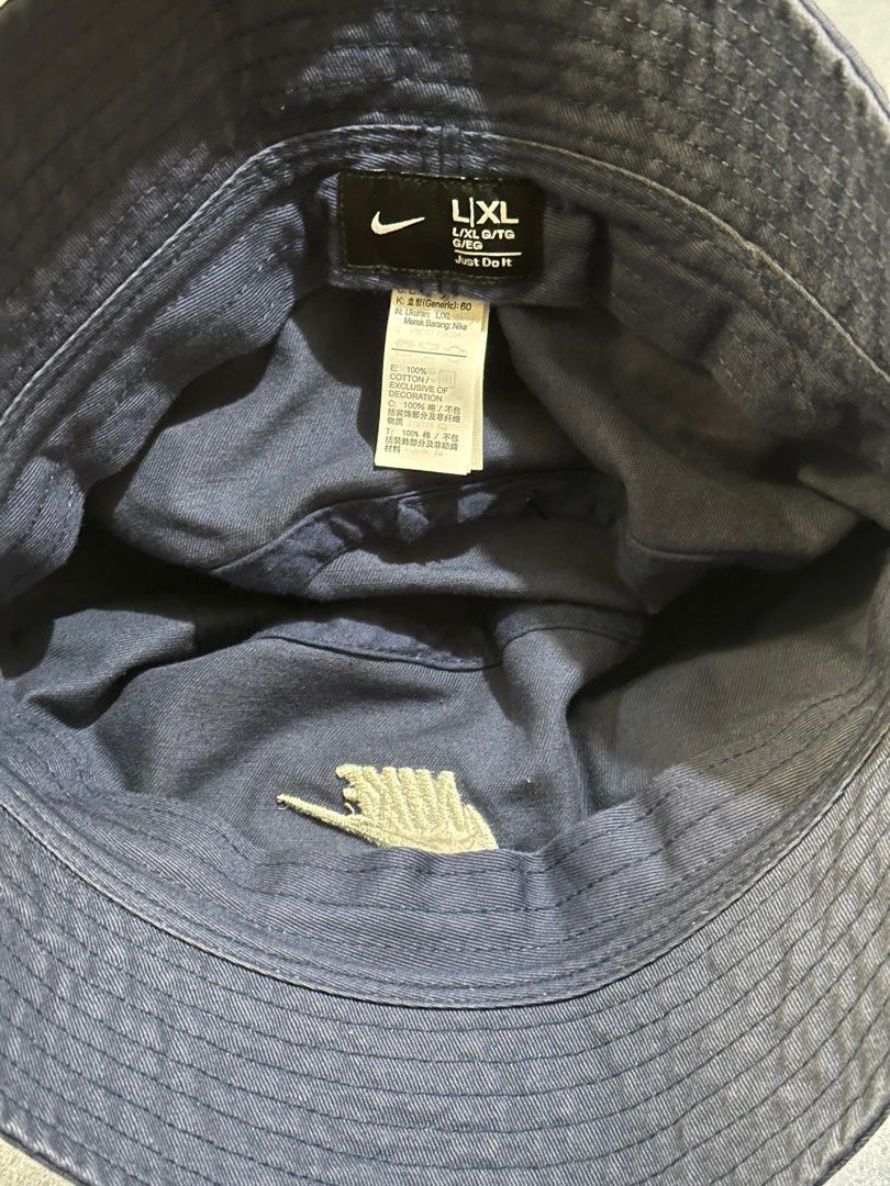 Nike Bucket Hat (Category: Caps & Hats) located in Binan City. Submitted by GoodFindsPh (Listing ID 1275255944, Image 2). Description: Mindight Navy Size L/XL.