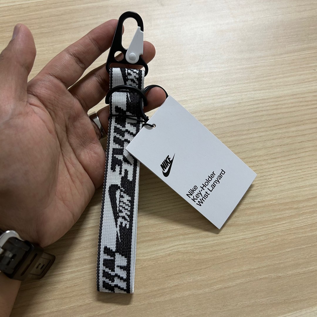 Key lanyard nike shop