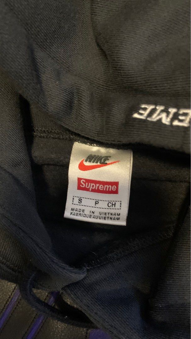 Supreme sweater deals malaysia nike