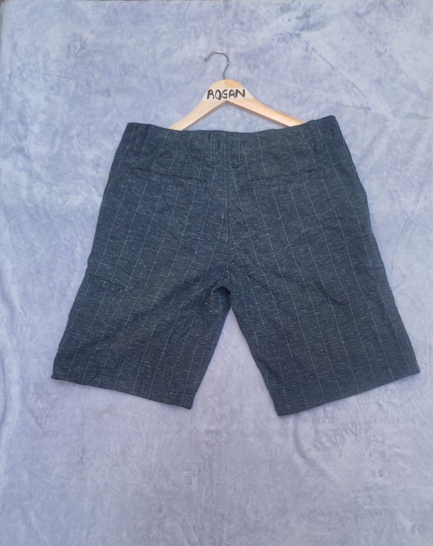 Oakley Walk Short Men s Fashion Bottoms Shorts on Carousell