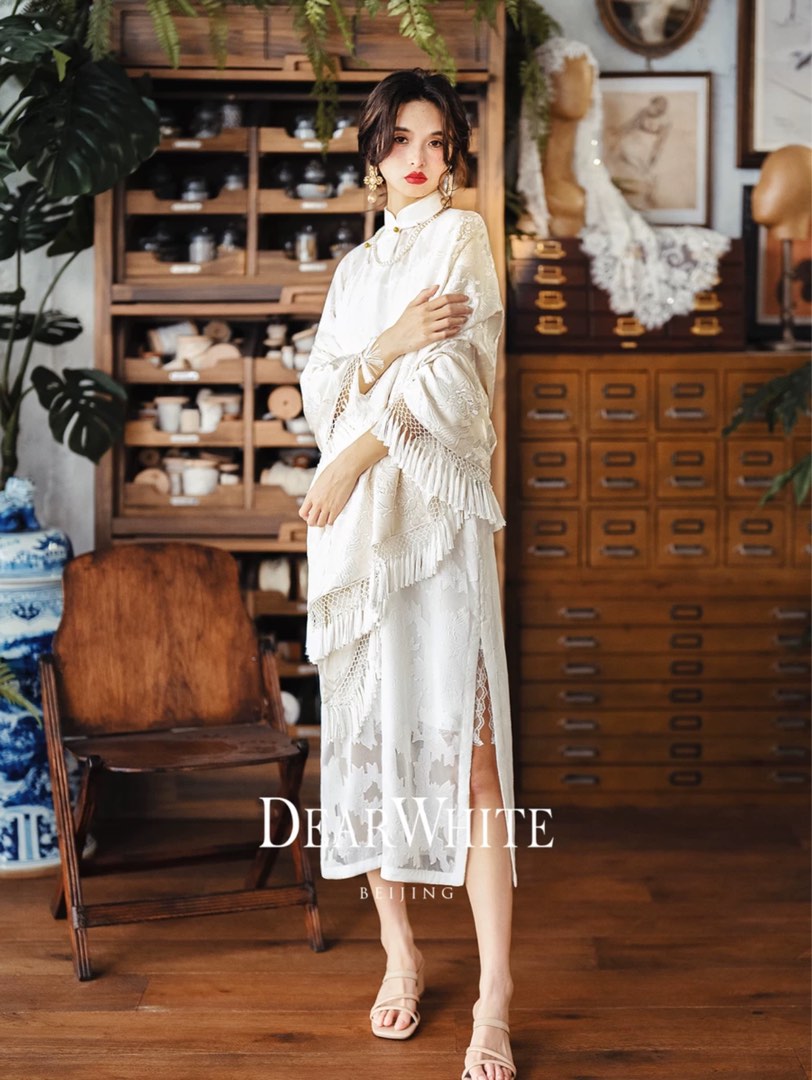 Overcoat, Women's Fashion, Watches & Accessories, Scarves on Carousell