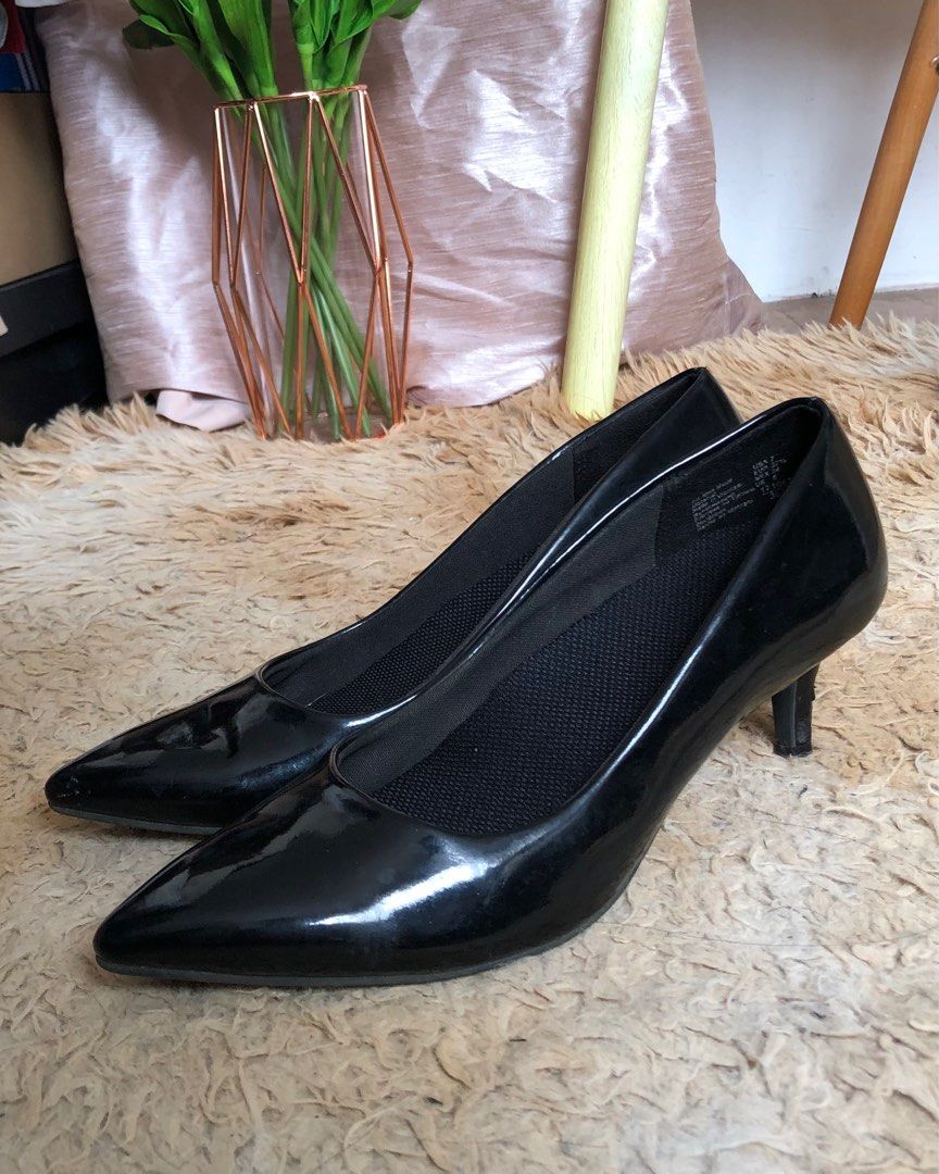 Kitten hotsell heels payless