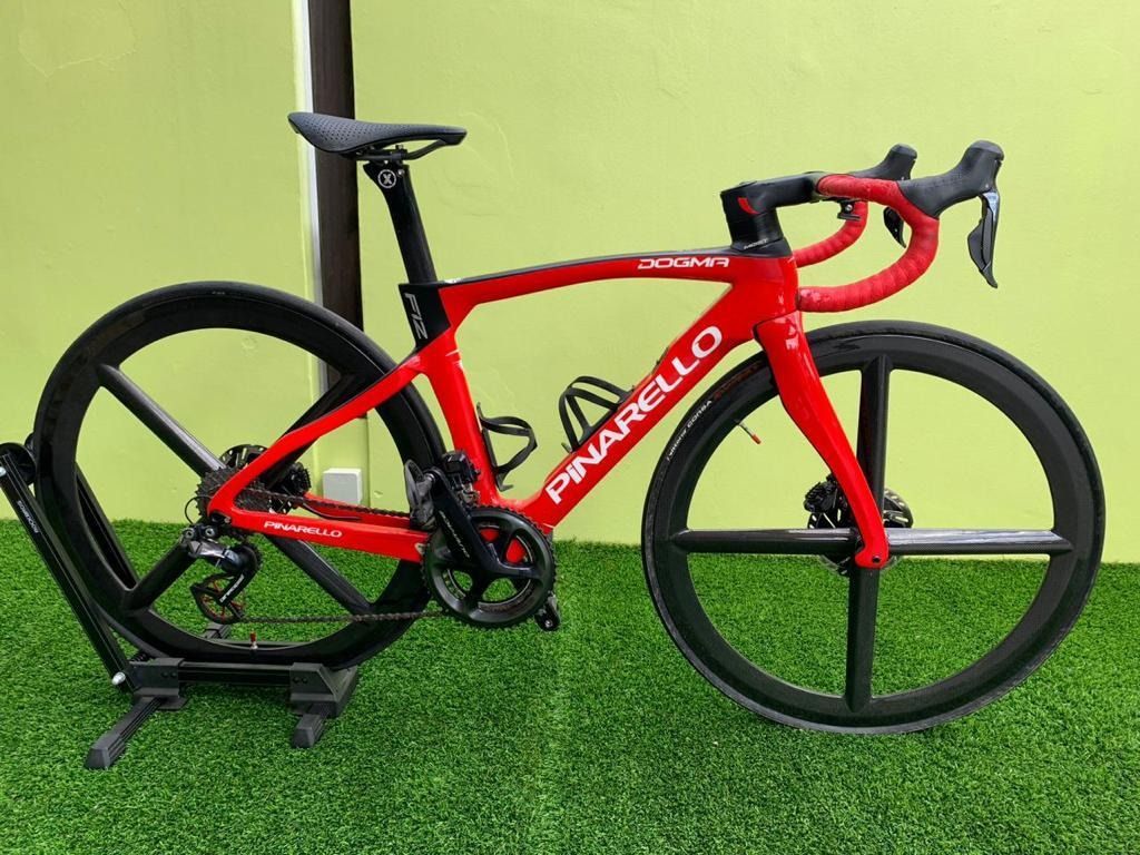 Pinarello Dogma F12 Size 44 GS Dura Ace DI2 Sports Equipment