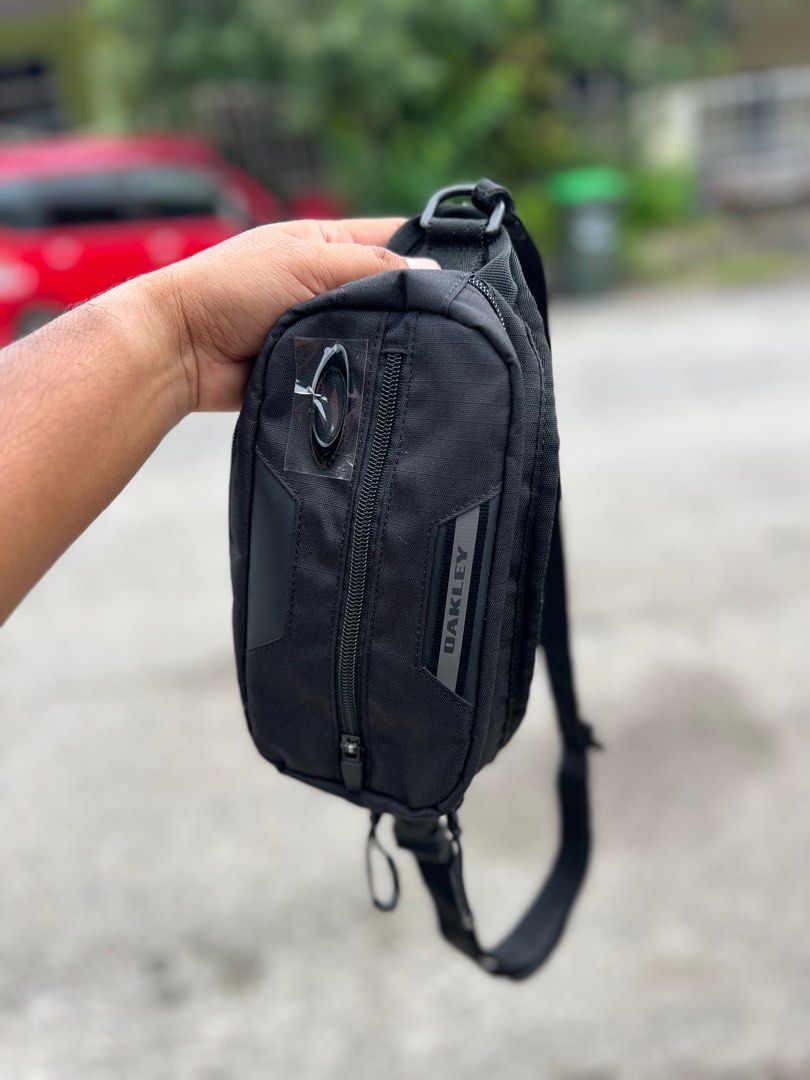 Porchbag Oakley Men s Fashion Bags Belt bags Clutches and