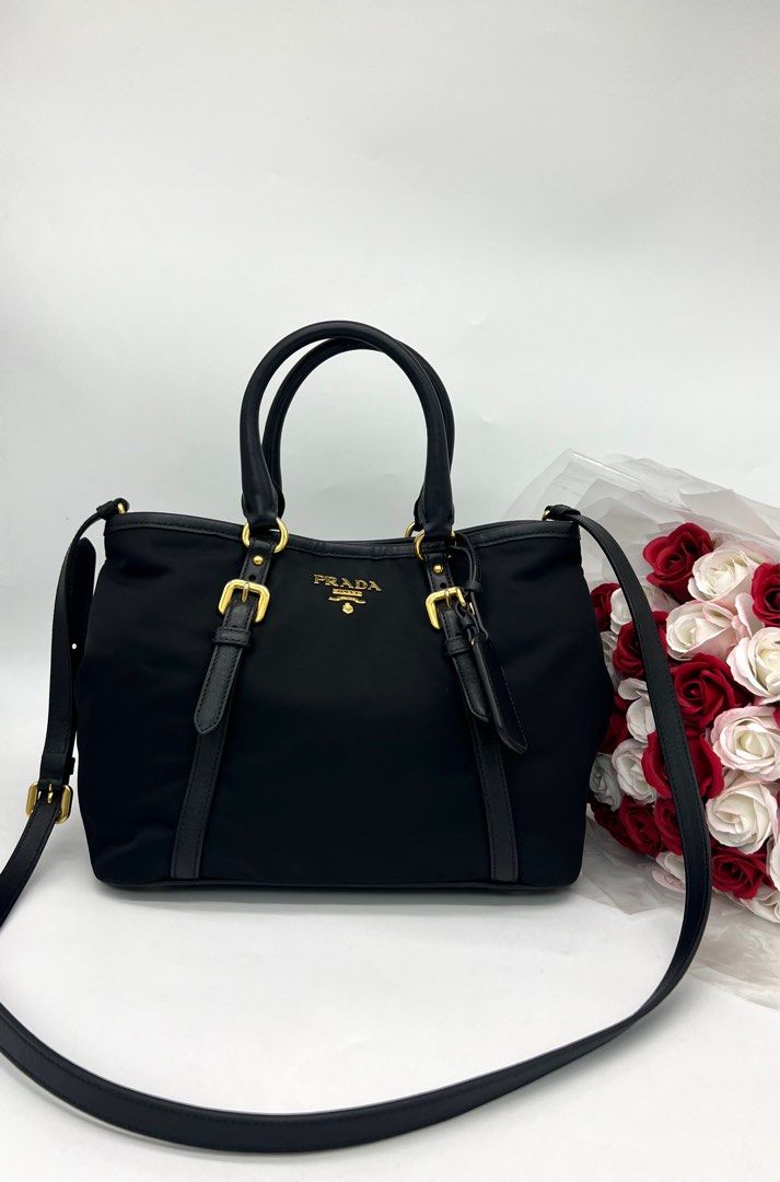 Prada discount nylon tessuto
