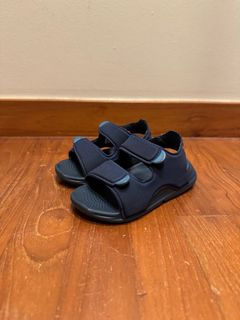 (Category: ) located in . Submitted by bananapang (Listing ID 1275352606, Image 1). Description: .