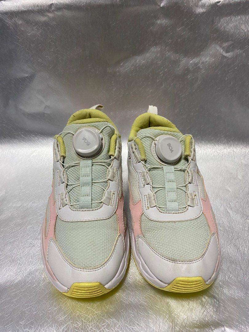 PRELOVED FILA KIDS SHOES 21.5cm harga termasuk postage Babies