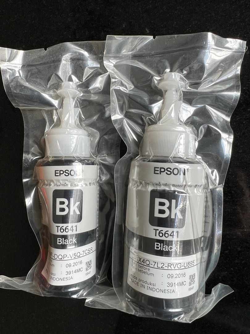Printer ink (Category: Printers, Scanners & Copiers) located in Singapore. Submitted by katerinagoh (Listing ID 1275219926, Image 1). Description: Self collection!.