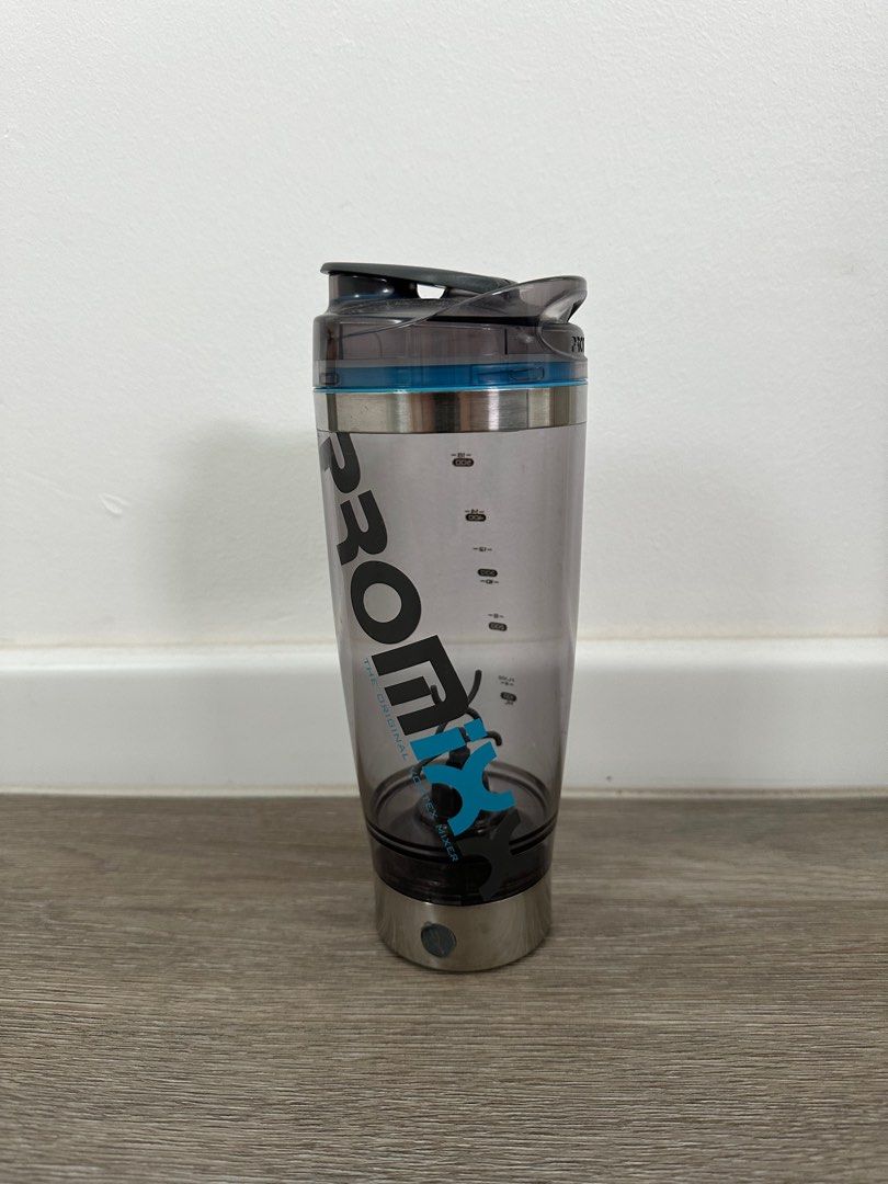 Electric shaker deals bottle