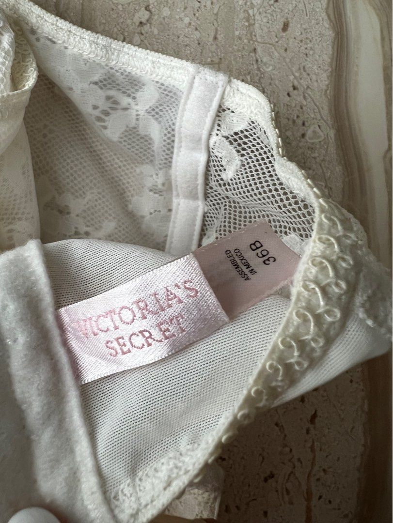 RARE Victoria Secret cream lace corset, Women's Fashion, New