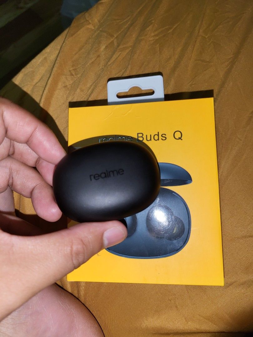 Realme Buds Q Audio Earphones on Carousell