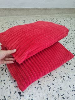 https://media.karousell.com/media/photos/products/2023/12/30/red_cushion__pillow_1703950671_b030d2c4_thumbnail.jpg