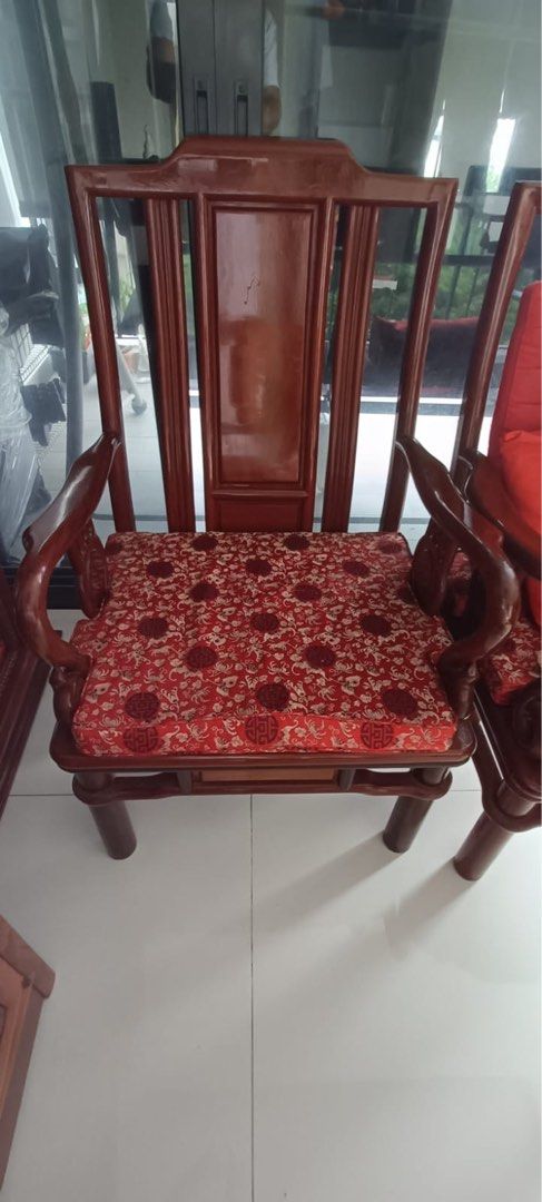 Rose wood tv console 2x small chairs 1 long chair 1 long table