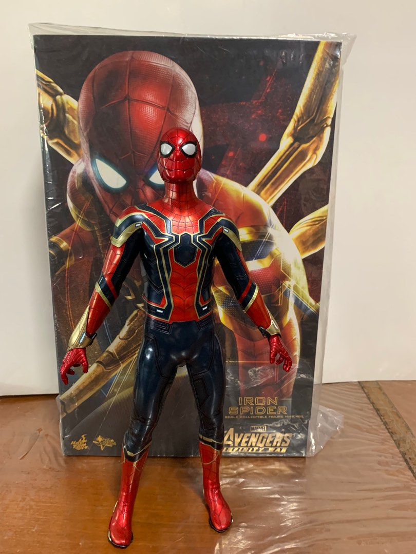 Avengers infinity store war toys spiderman