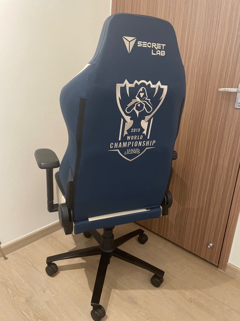 Secretlab titan hotsell 2019