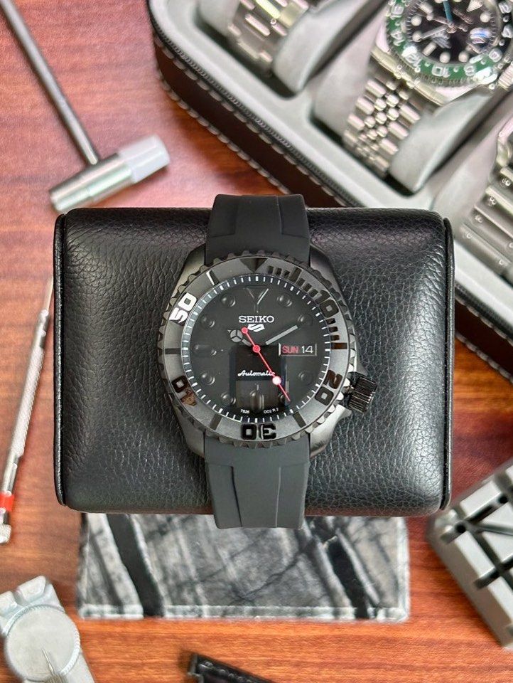 Mod Seiko YachtMaster Mod In Black Seiko Dial with Red Seconds Hand in 40mm 4pm Crown Casing