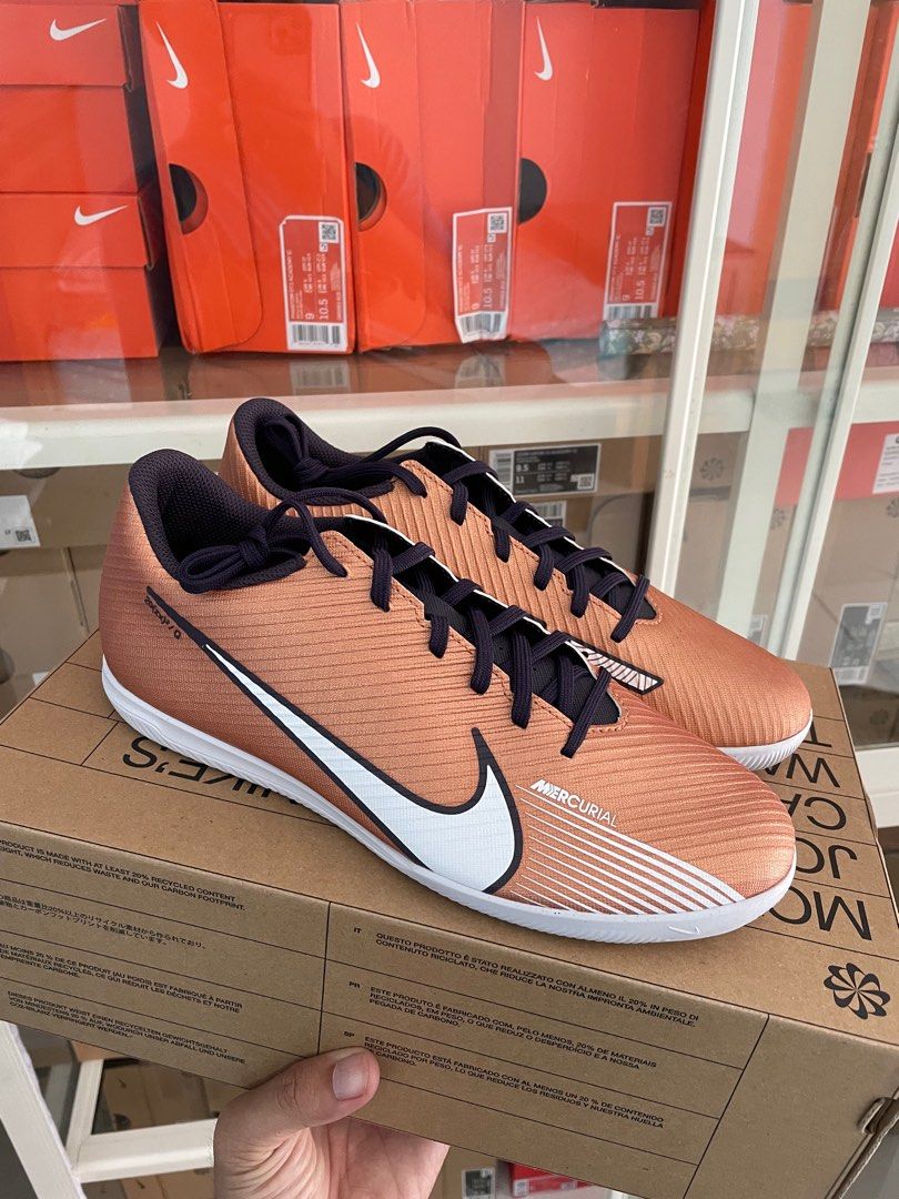 Sepatu Futsal Nike Men s Mercurial Vapor 15 Club IC Indoor Court